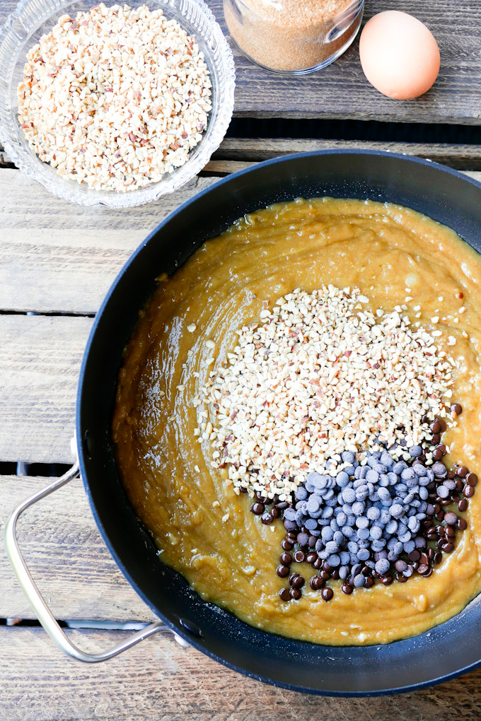  One Pot Cookie with Chocolate Drops and Hazelnuts 