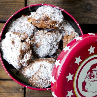 Baked apple punch and cookies from the Christmas bakery