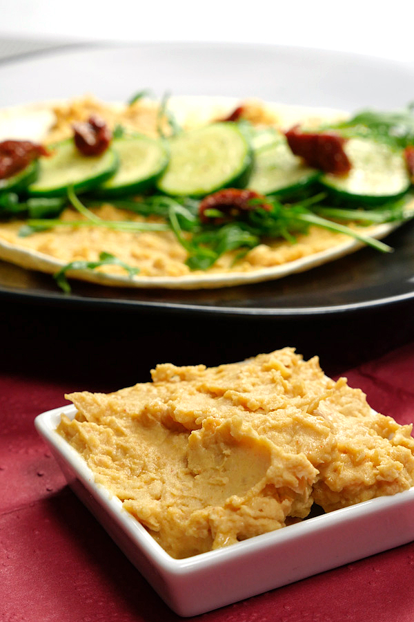 Pot Hero - Recipe for vegan zucchini wraps with hummus